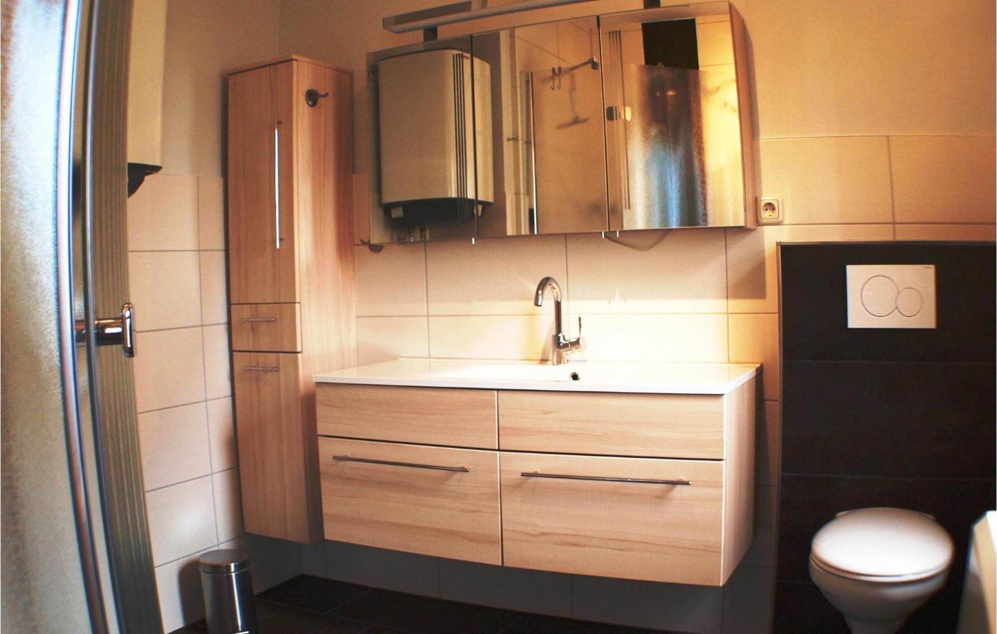 Awesome Home In Fuhlendorf With Kitchen Esterno foto